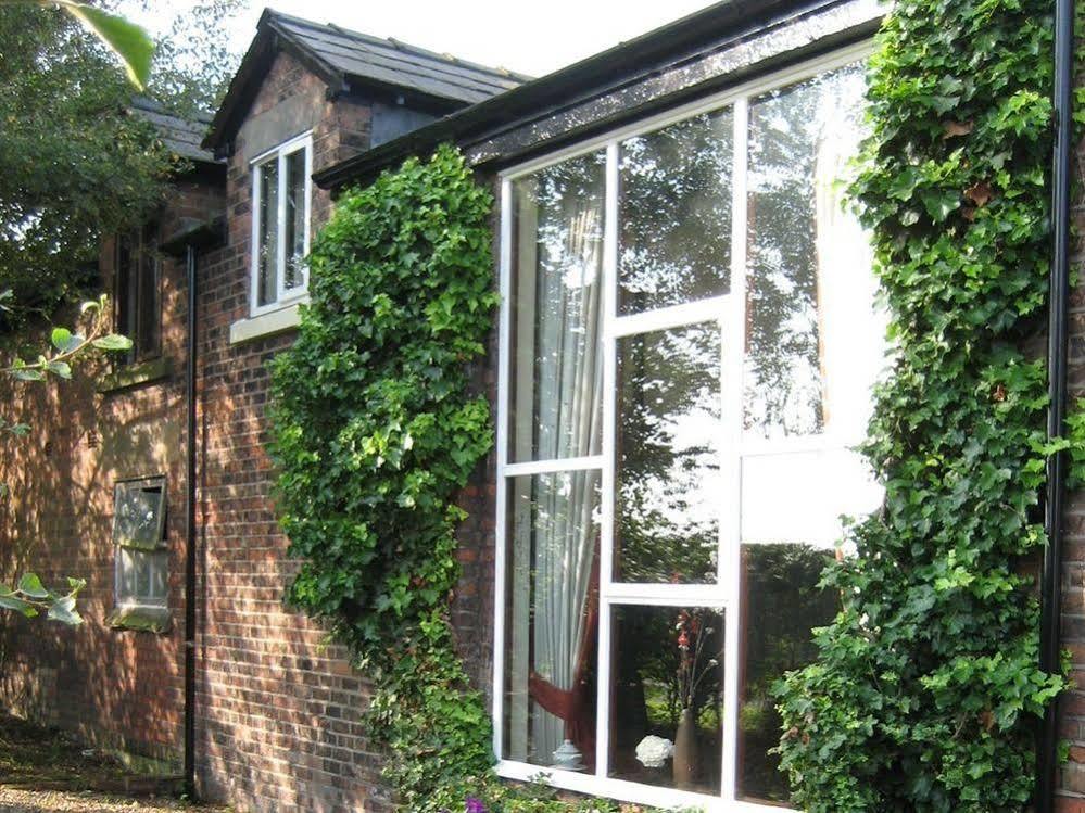 Martin Lane Farm Holiday Cottages Burscough Exteriör bild
